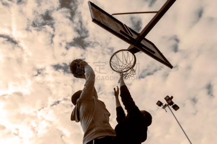 德州扑克高手早就接受（德州扑克高手早已习以为常）