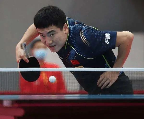 与专家眼中 与专家眼中